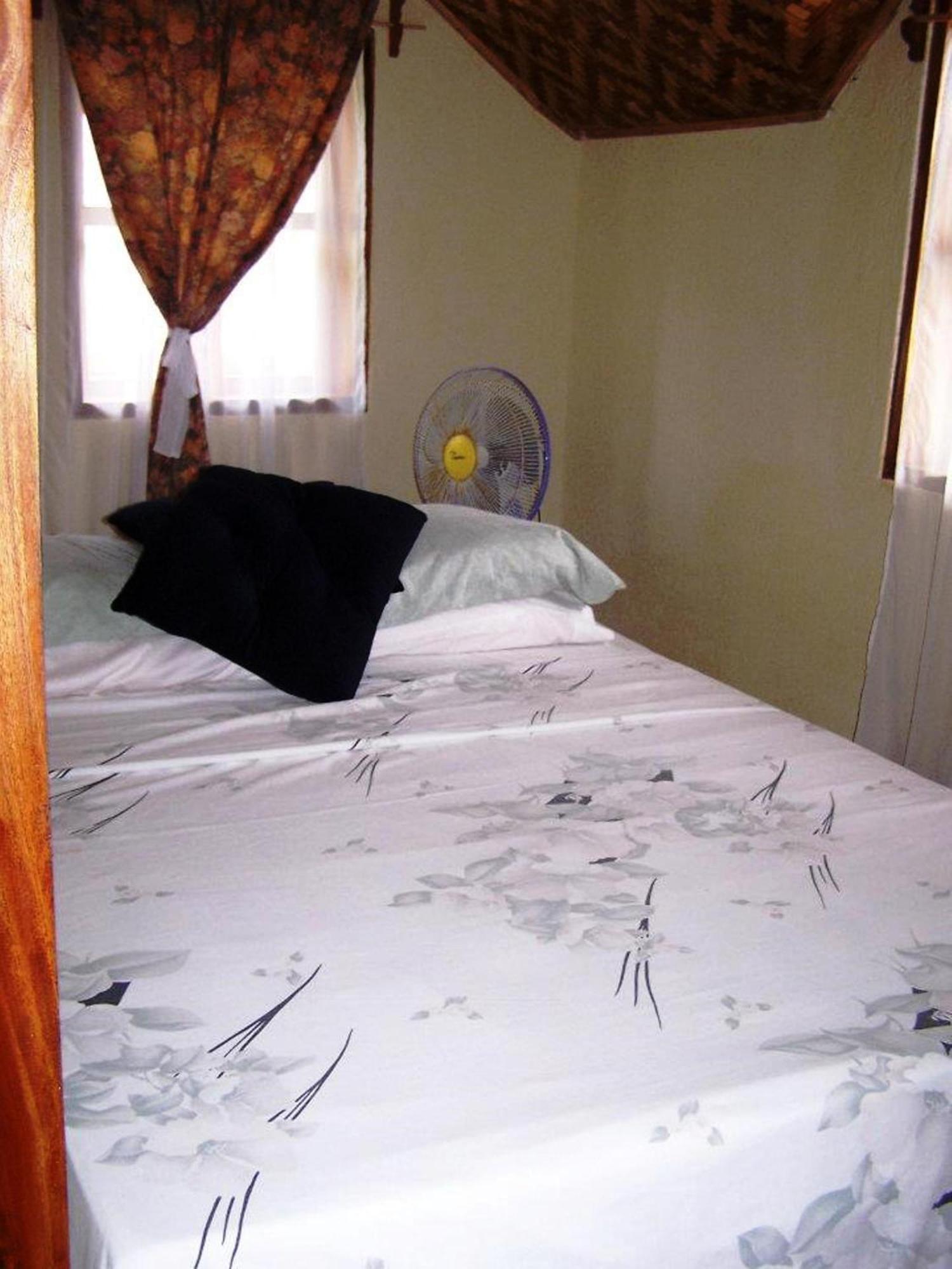 Lazi Beach Club Resort Siquijor Chambre photo